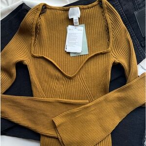 NWT H&M Long sleeve Top ✨